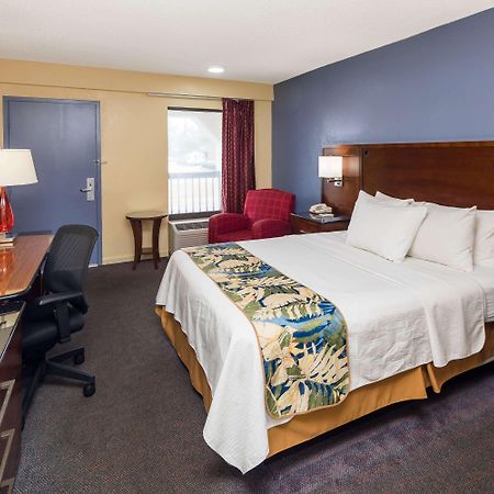 Days Inn By Wyndham Walterboro Dış mekan fotoğraf